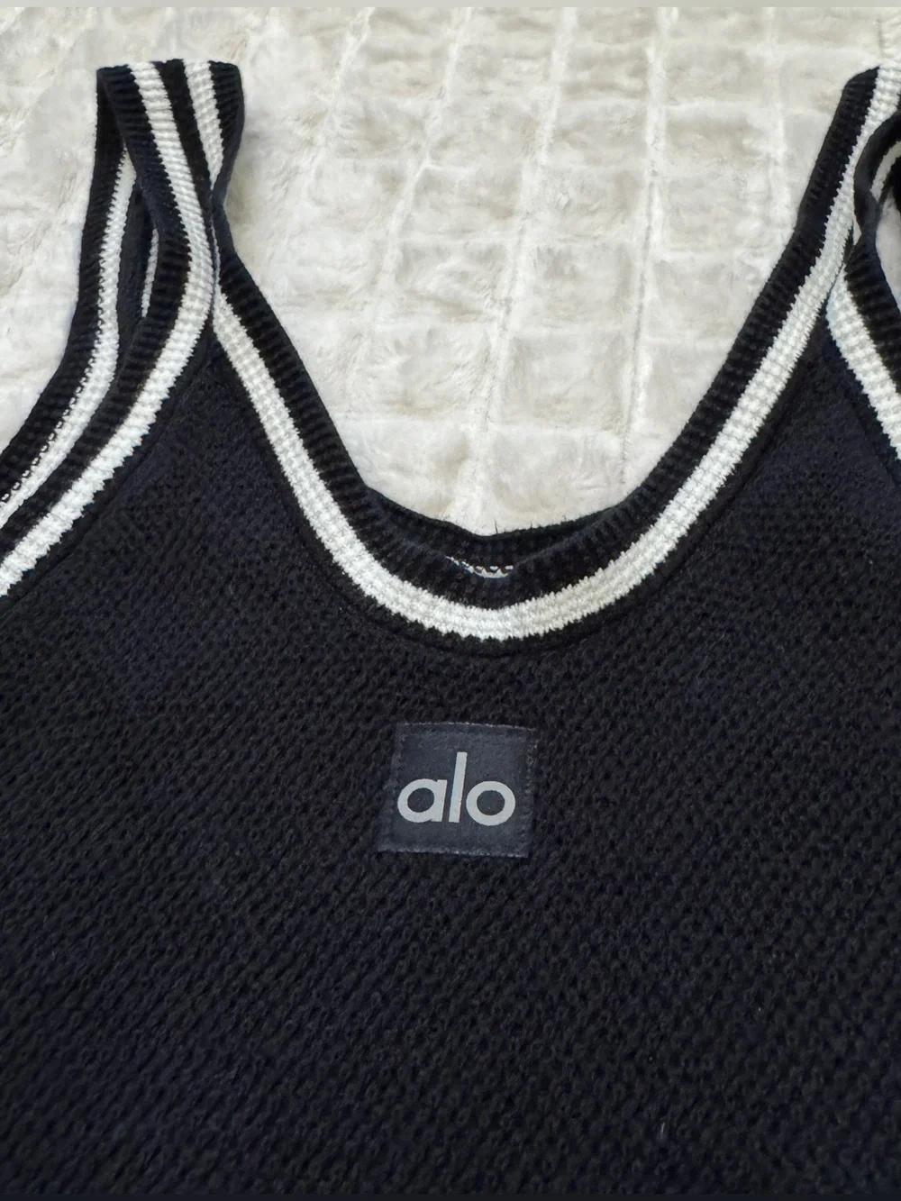 ALO Yoga XS / Small Black Tennis Club Sweater Knit Cropped Tank Top - Picture 2 of 6